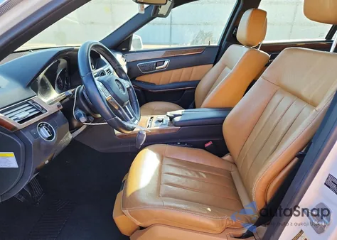 2013 Mercedes-Benz E 350 z USA, uszkodzony, nr VIN WDDHF5KB6DA674138